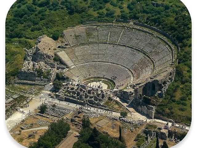 İkonik İzmir Çeşme Alaçatı Efes Şirince Turu | 1 Gece Konaklamalı İstanbul-Bursa Çıkışlı