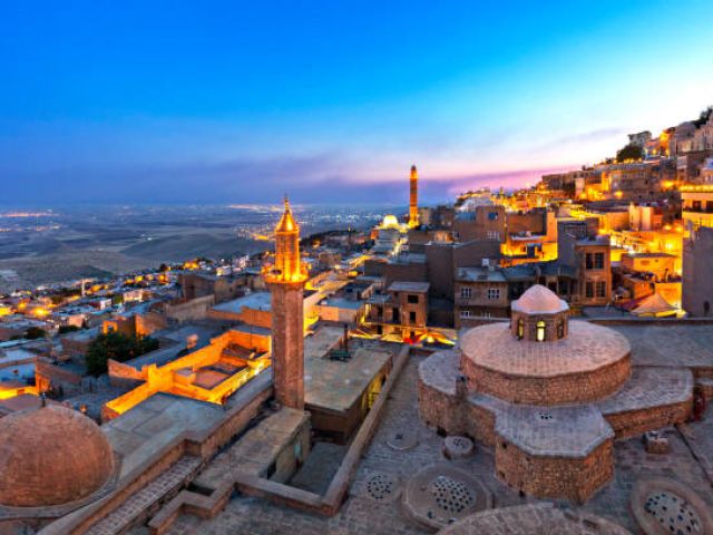 İkonik Butik Diyarbakır Mardin Turu| 2 Gece Konaklamalı | Uçaklı| Ankara Çıkışlı | Kasım Ara Tatil Özel
