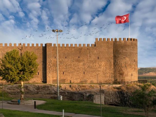 İkonik Butik Diyarbakır Mardin Turu| 2 Gece Konaklamalı | Uçaklı| Ankara Çıkışlı | Kasım Ara Tatil Özel