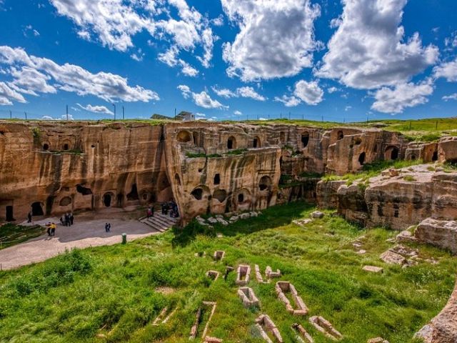 İkonik Butik Diyarbakır Mardin Turu| 2 Gece Konaklamalı | Uçaklı| Ankara Çıkışlı | Kasım Ara Tatil Özel