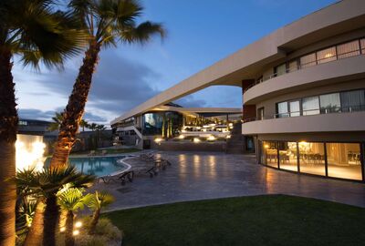 DoubleTree by Hilton Izmir Airport