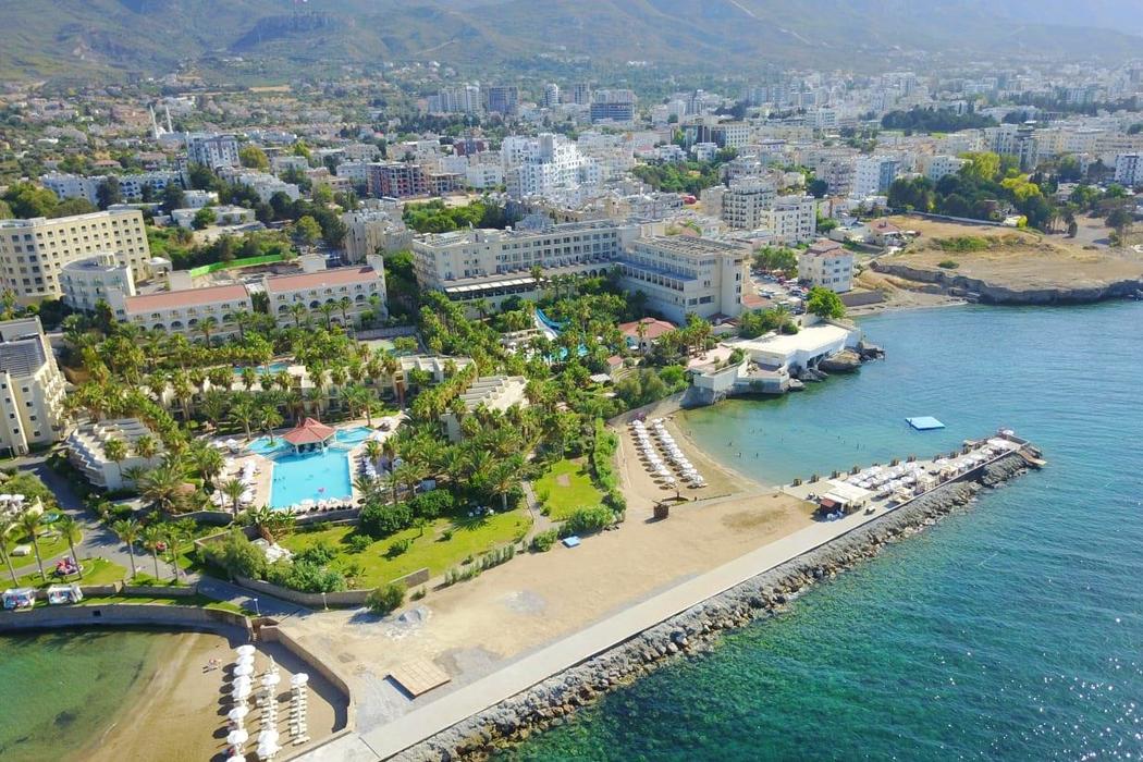 OSCAR RESORT HOTEL & CASINO