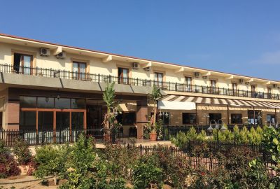 RIVERSIDE GARDEN RESORT