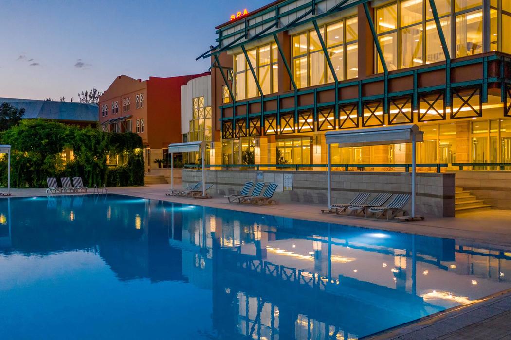 Polat Thermal Hotel
