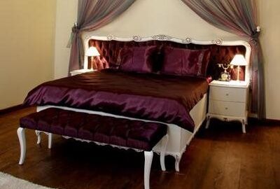 Les Pergamon Boutique