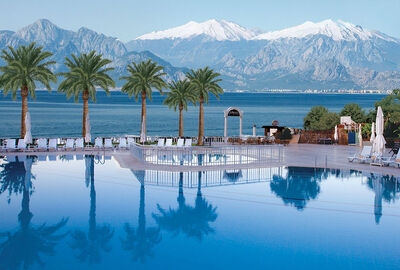 Adonis Hotel