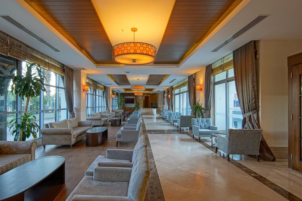 Diamond Beach Hotel & Spa