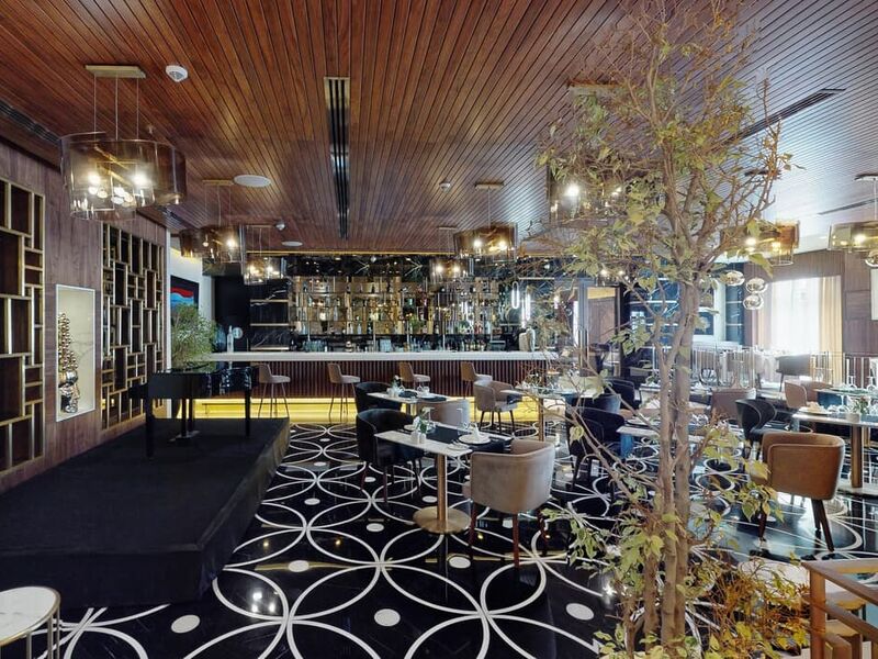 Rocks Hotel & Casino