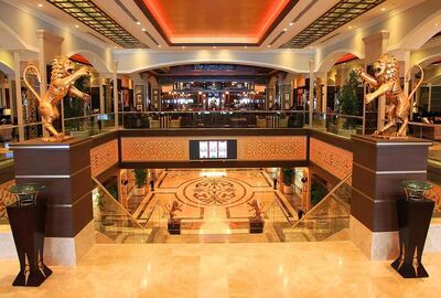 Cratos Premium Hotel