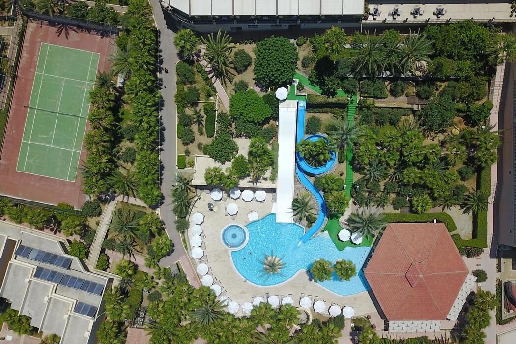 Oscar Resort Hotel
