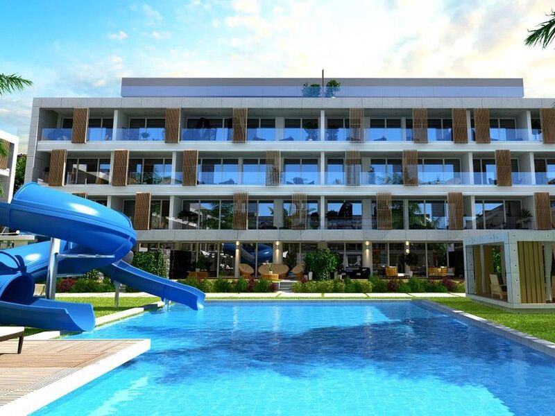 Courtyard Long Beach Holiday Resort