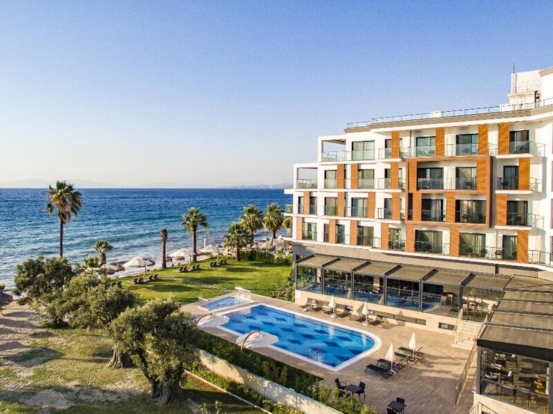 Maia Luxury Beach  & Spa Hotel