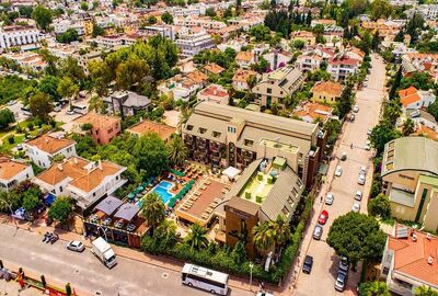 Ambassador Plaza Hotel