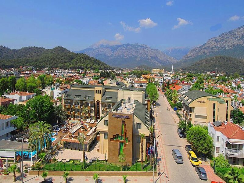 Ambassador Plaza Hotel