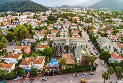 Ambassador Plaza Hotel