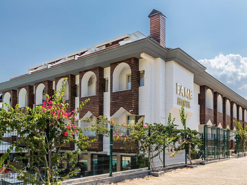 Fame Beach Hotel