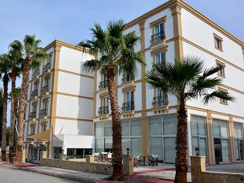 PARK PALACE HOTEL KYRENIA