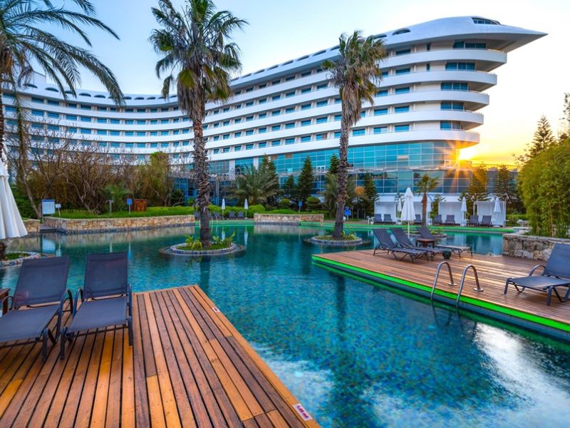 CONCORDE TOWER CONVENTION & SPA