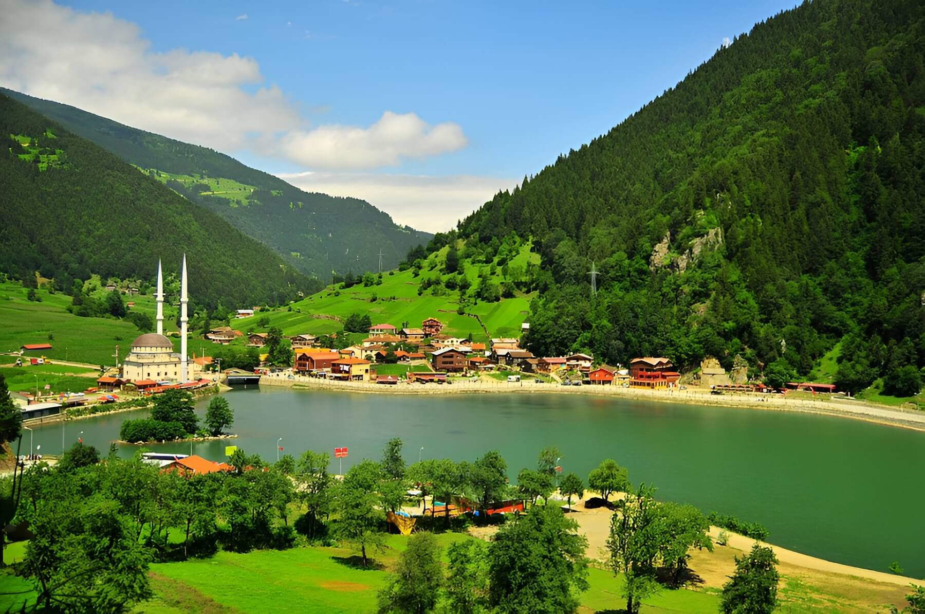 İkonik Karadeniz Yaylalar ve Batum Turu | 3 Gece Konaklamalı Uçaklı İstanbul Çıkışlı