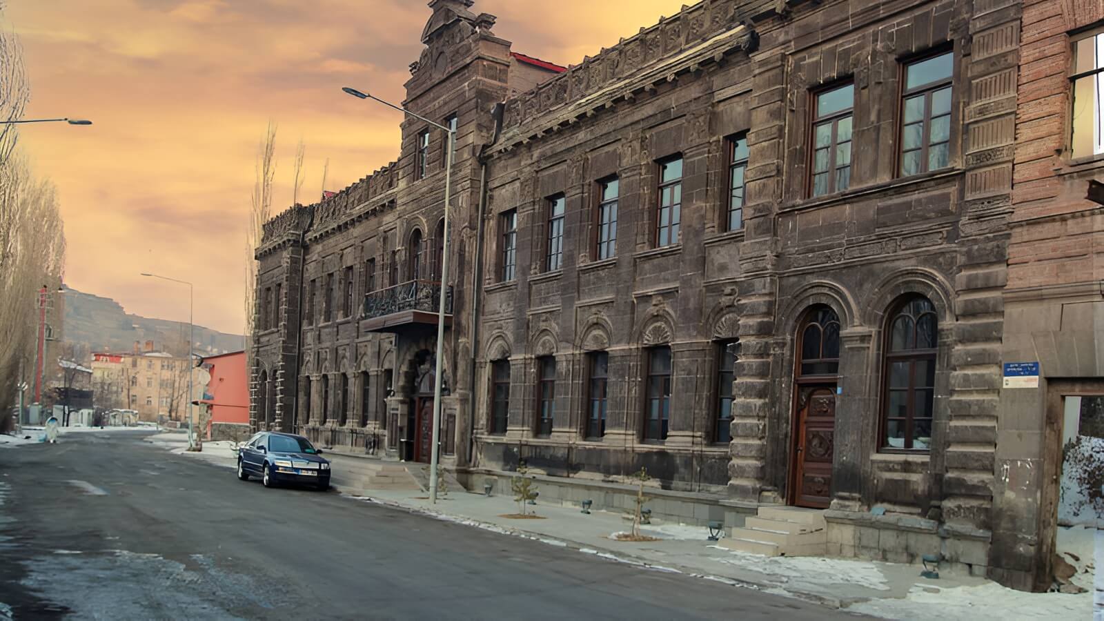 Uçaklı Van Kars Erzurum Turu / 3 Gece Otel Konaklamalı / Ankara Çıkışlı