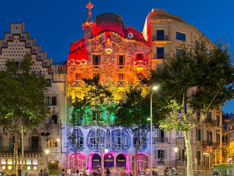 Ankara Hareketli Barcelona Turu Ajet Havayolları İle 3 Gece Promosyon