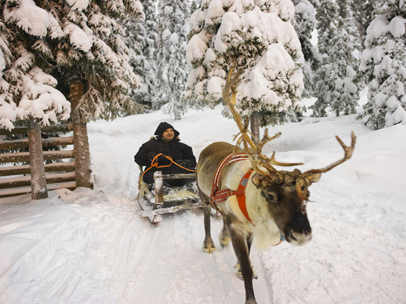 İzmir Çıkışlı Sömestre ve Sevgililer Gününe Özel Lapland Turu Kuzey Işıkları Rotası (3 Gece)