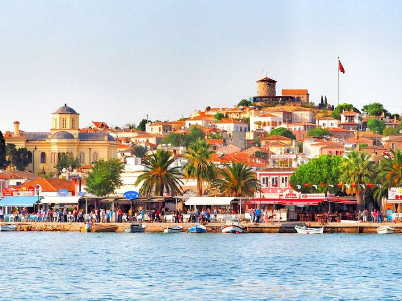 İstanbul Çıkışlı Otobüslü Kuzey Ege Turu (Foça ve Ayvalık Tekne Turu ile) 4 Gece Konaklamalı