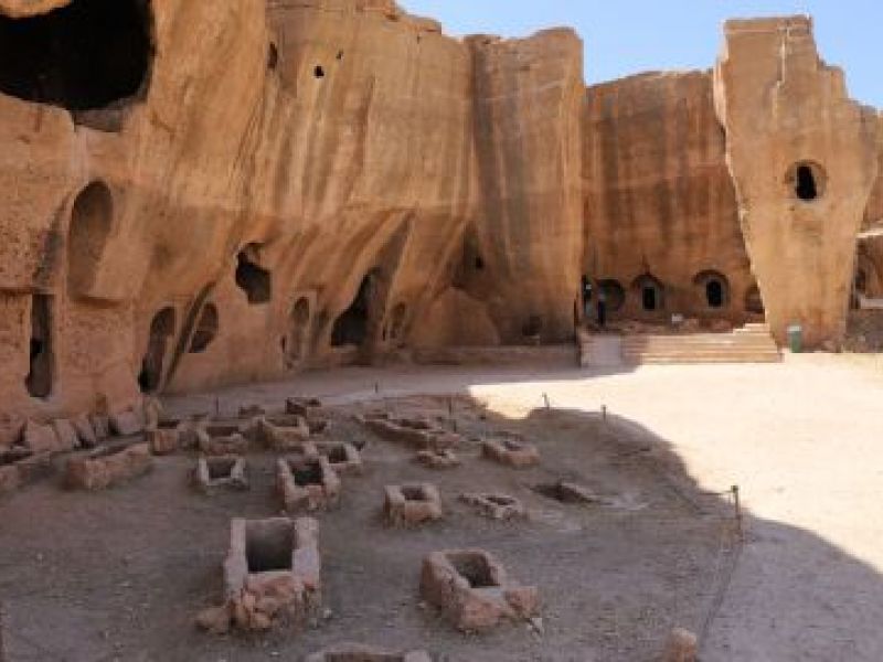 Sevgililer Günü Özel | Antalya Havalimanı Hareketli Mezopotamya Midyat Mardin 2 Gece 3 Gün