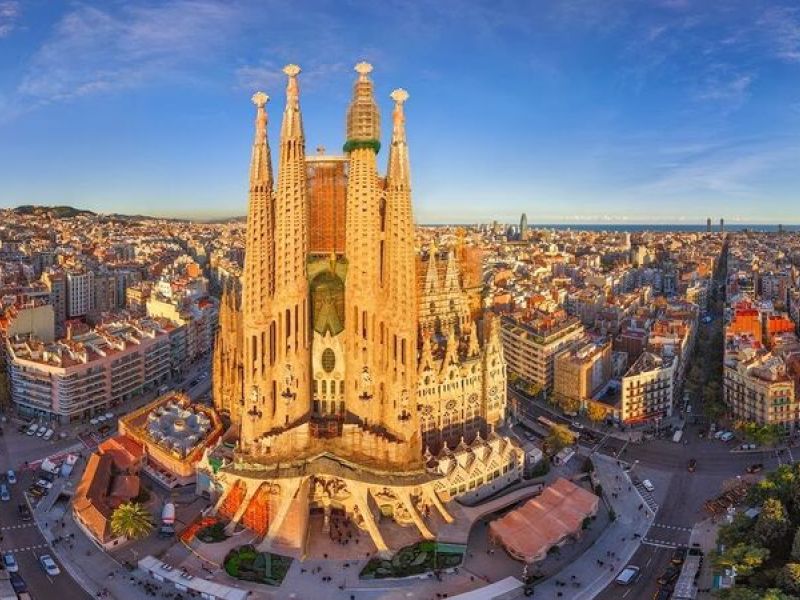 Samsun Hareketli İspanya'nın Kalbi Madrid & Barselona Turu Ajet İle Promosyon