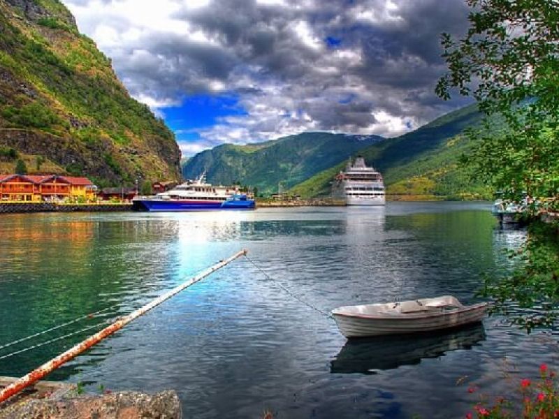 KUZEY KRALLIKLARI İSKANDİNAVYA ve FİYORT TURU A JET HAVAYOLLARI ile Tüm Şehir Turları Dahil!! (ARN-CPH) 