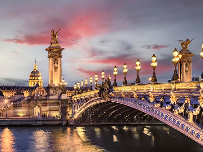 Görkemli Paris ve İncileri 3 Gece THY ile - Sevgililer Günü Özel