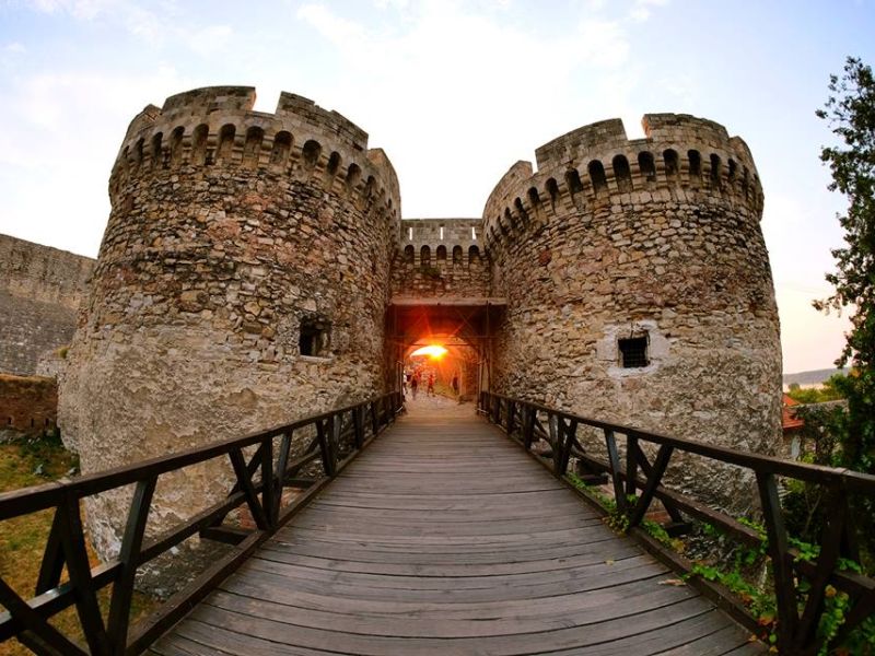 Ankara Hareketli Bastanbasa Balkanlar Turu 8 Ulke (Tum Gunduz Turları, Aksam Yemekleri ve Balkan Geceleri Dahil)