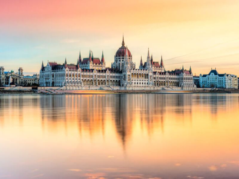 İmparatorlukların İzinde Orta Avrupa Turu Kurban Bayramı Özel Ajet İle 7 Gece (BUD-PRG)