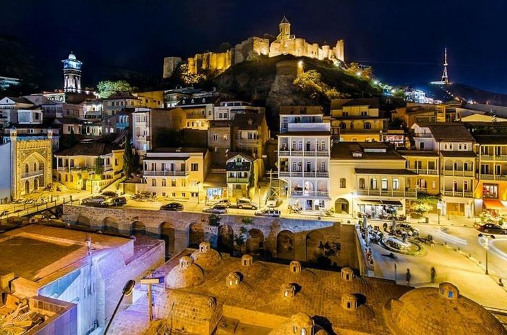 Tiflis Turu 3 Gece Her Perşembe Hareket