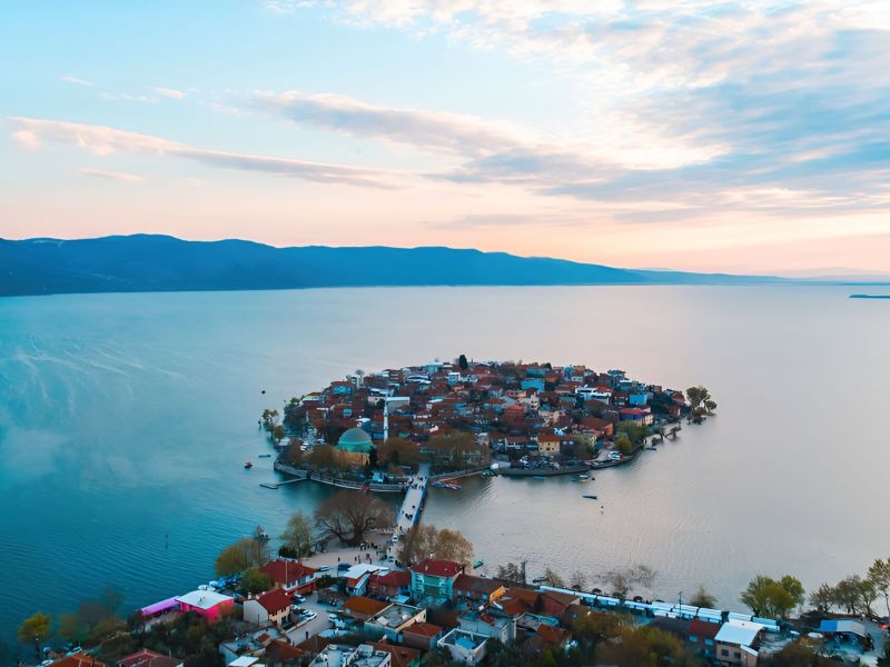 İkonik Cumalıkızık Gölyazı Trilye Turu Günübirlik İstanbul Çıkışlı