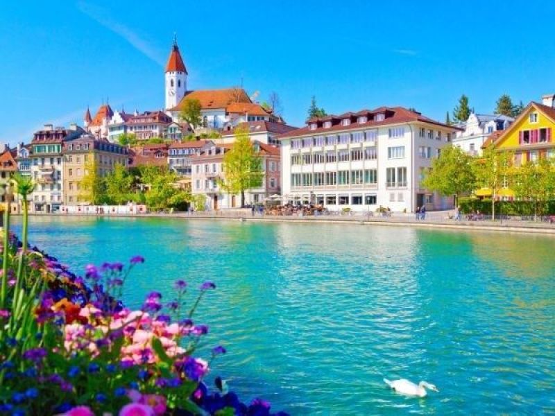 Bernina Express ile Alplerin Kalbi & Masal Köyleri Turu Pegasus Hy.  İle Extra Turlar Ve Çevre Gezileri Dahil (BSL-GVA)