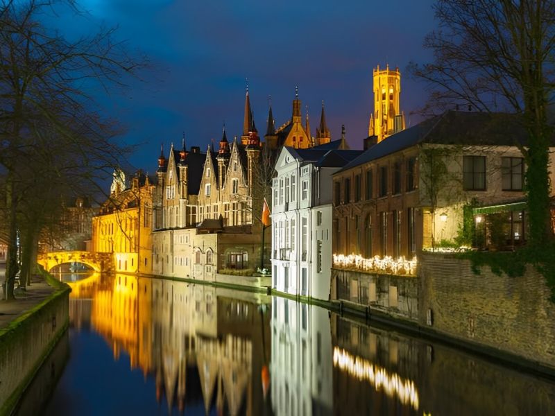 Ankara SunExpress ile Grand Benelux Paris Alsace Disneyland Turu BRU-BRU(Turlar Dahil)