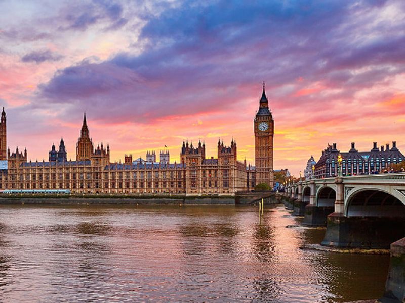 Comfort Büyük Britanya  Turu Türk Hava Yolları ile 7 Gece Ekstra Turlar Dahil STN-DUB