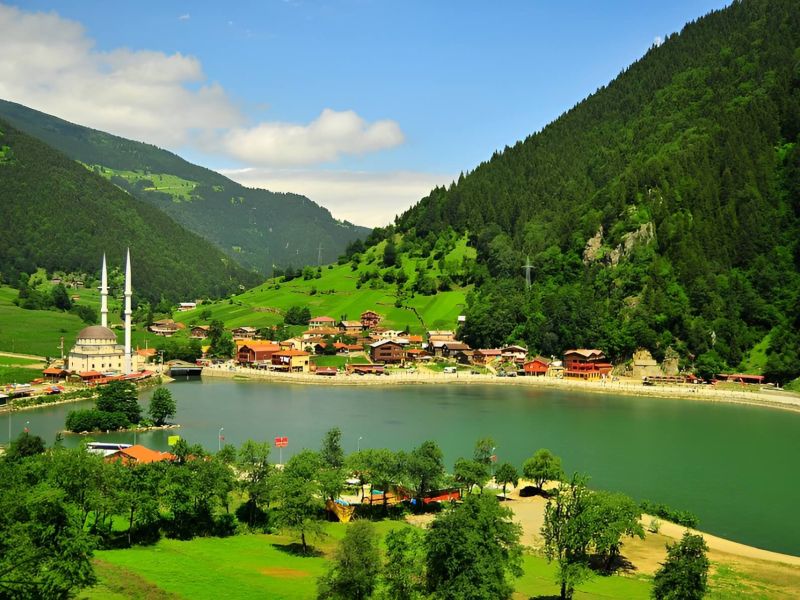 Uçaklı Karadeniz Yaylalar ve Batum Turu (Batum Konaklamalı) / 3 Gece Konaklamalı / Ankara Çıkışlı