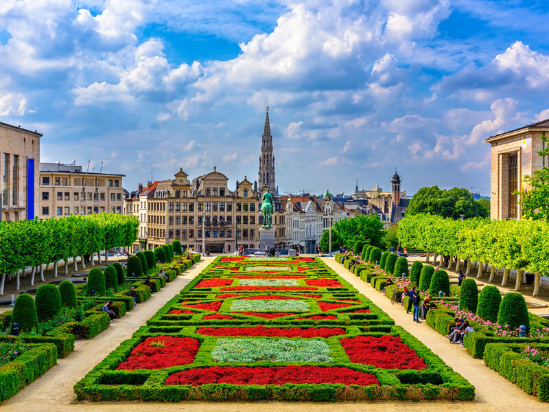 Benelüks & Paris Promo Turu Pegasus Havayolları ile 7 Gece 8 Gün (CRL-CRL) IS001
