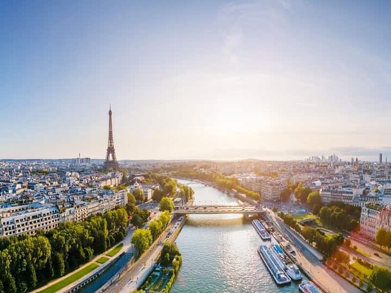 Paris & Disneyland Turu Pegasus Havayolları ile 4 Gece 5 Gün (ORY-ORY) IS001 - Öğlen Dönüş