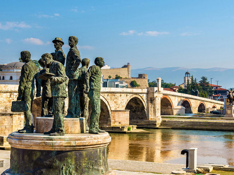 Kosovalı Büyük Balkanlar Turu AJet ile Extra Turlar ve Akşam Yemekleri Dahil PRN-PRN
